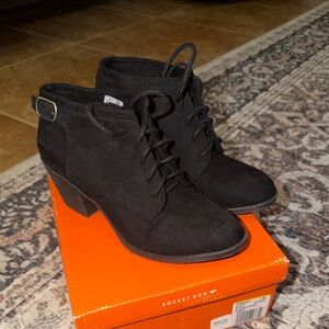 Rocket Dog Women's Black Lace-Up Ankle Booties